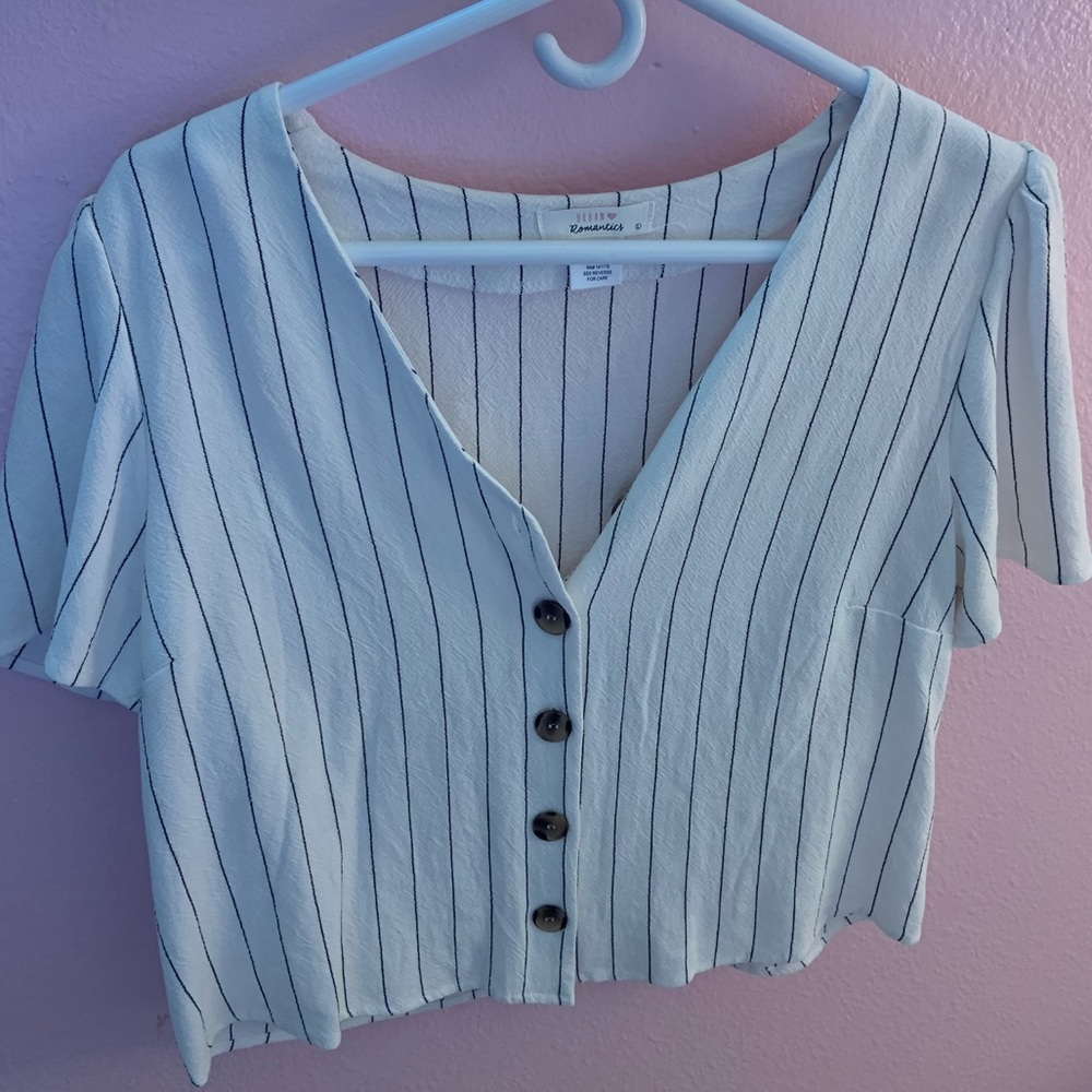 Pinstripe blouse with buttons